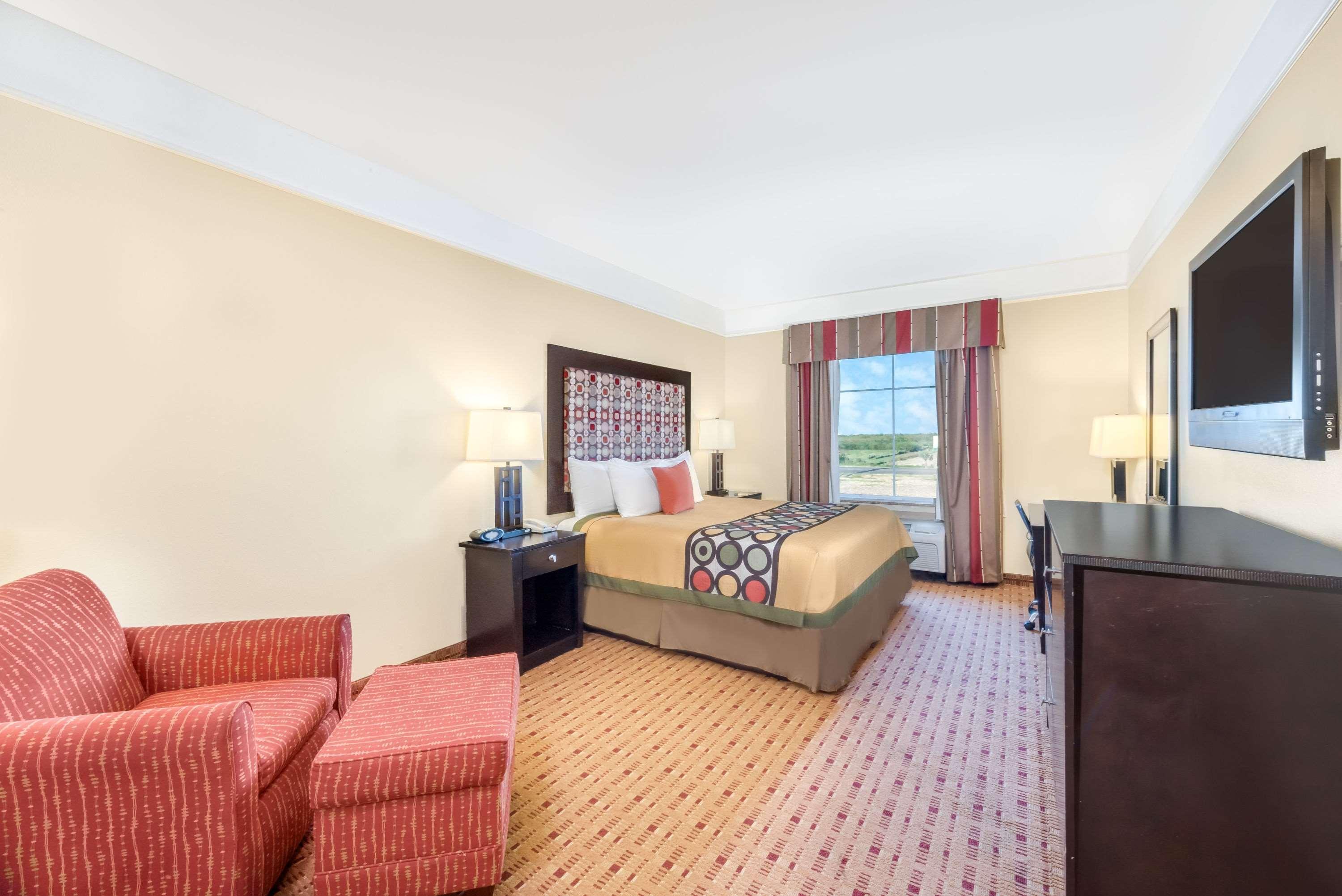 Super 8 By Wyndham Hidalgo At La Plaza Mall & Mcallen Airport Extérieur photo