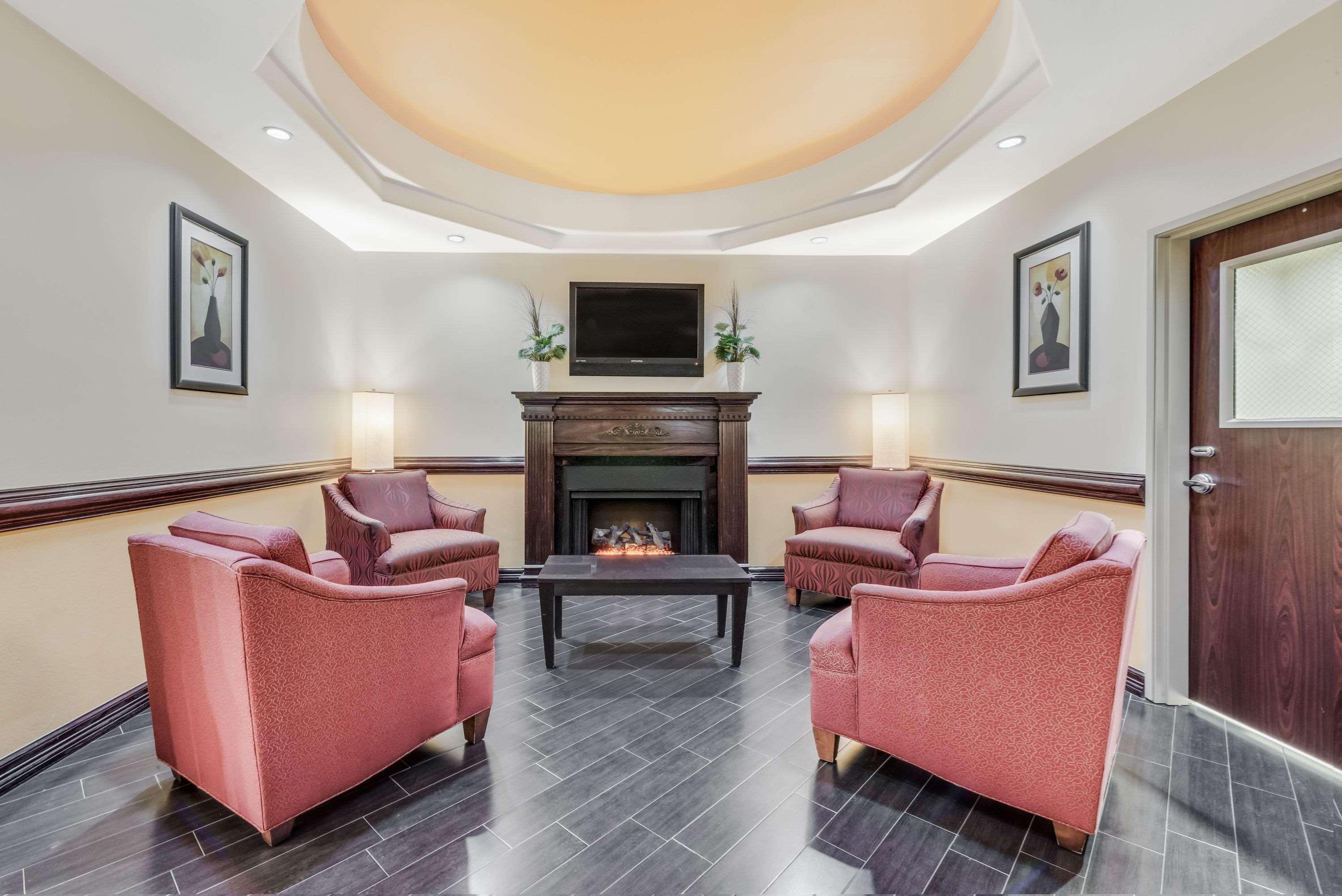 Super 8 By Wyndham Hidalgo At La Plaza Mall & Mcallen Airport Extérieur photo
