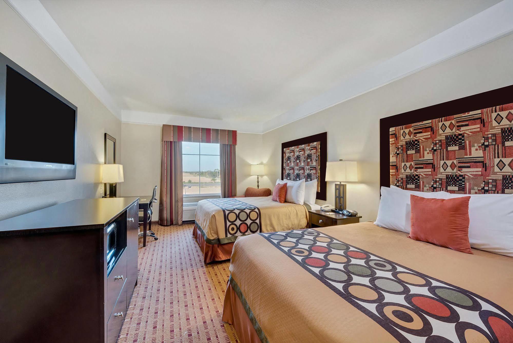 Super 8 By Wyndham Hidalgo At La Plaza Mall & Mcallen Airport Extérieur photo