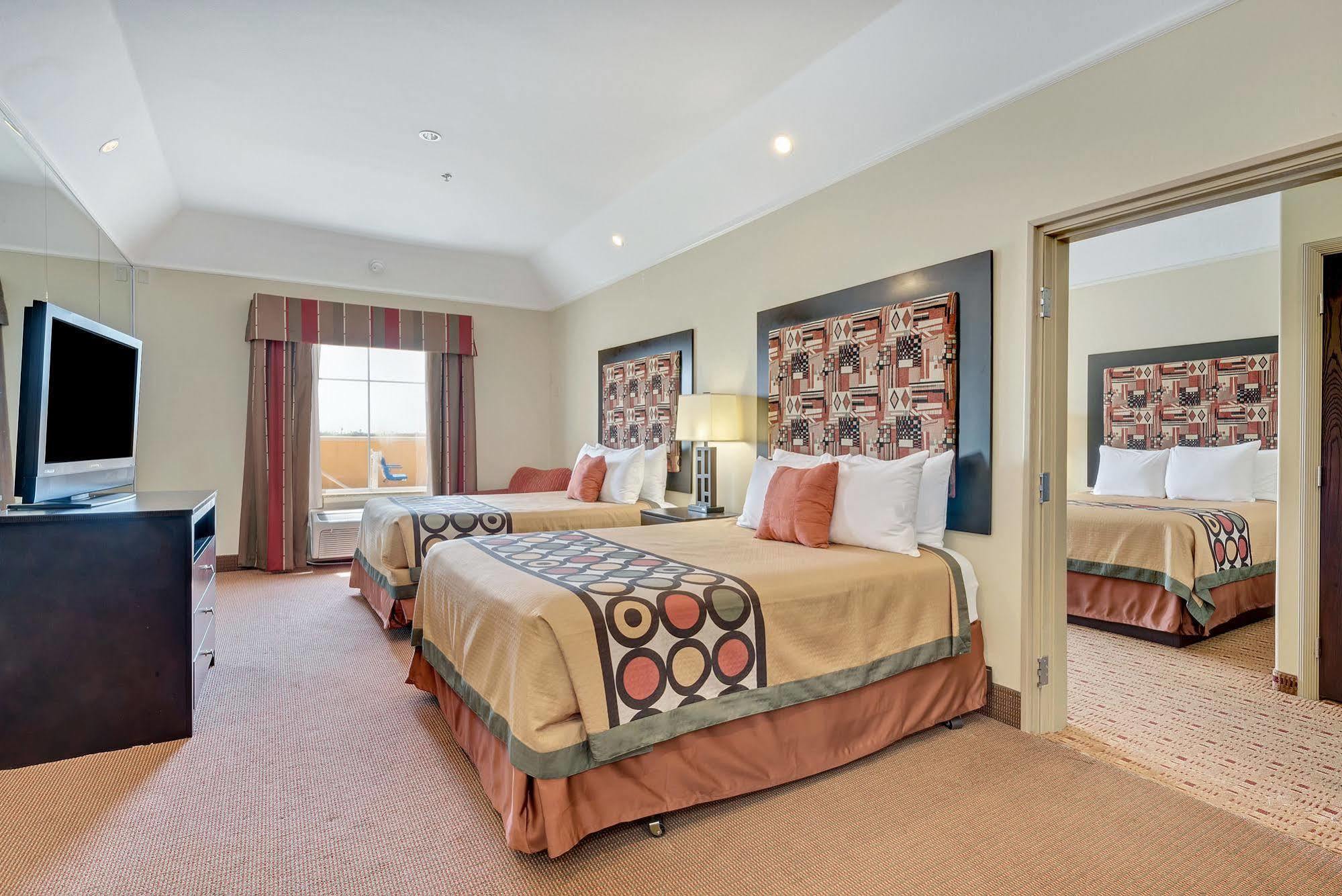 Super 8 By Wyndham Hidalgo At La Plaza Mall & Mcallen Airport Extérieur photo
